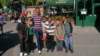 photo4_small.jpg